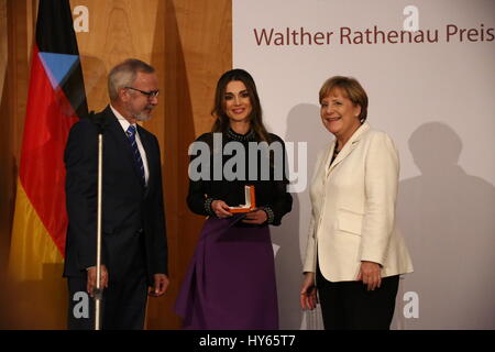 Berlin, Deutschland, 17. Septmeber, 2015: Königin Rania von Jordanien erhält den Walther-Rathenau-Award. Stockfoto