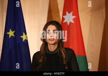 Berlin, Deutschland, 17. Septmeber, 2015: Königin Rania von Jordanien erhält den Walther-Rathenau-Award. Stockfoto