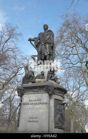 Herzog von Bedford statue Russell Square London Stockfoto