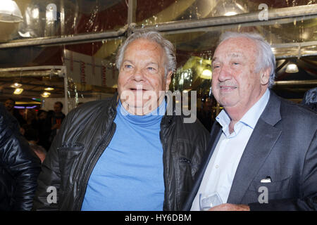 Paris, Frankreich. 31. März 2017. Massimo Gargia Marcel Campion besuchen am Eröffnungsabend der Thron Fair zum Wohle der Petits Princes Stockfoto