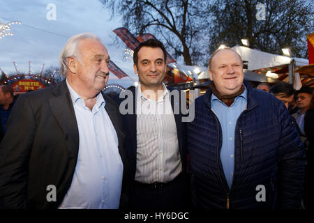 Paris, Frankreich. 31. März 2017. Marcel Campion, Florian Philippot, Franck de La Personne nehmen am Abend der Thronmesse 2017 in paris, Frankreich, Teil Stockfoto