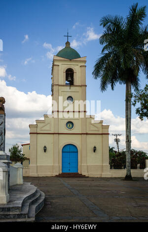 Katholische Kirche auf dem Hauptplatz von Vinales, Kuba. Stockfoto