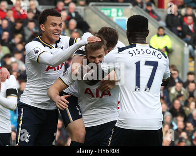 Tottenham Hotspur Eric Dier feiert seine Seiten öffnen Tor in der Premier League-Spiel im Turf Moor, Burnley erzielte. Stockfoto