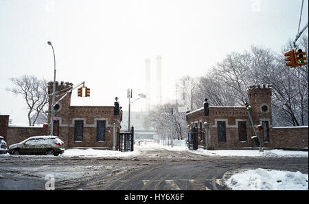 Brooklyn Navy Yard - Sands Street Gate Stockfoto