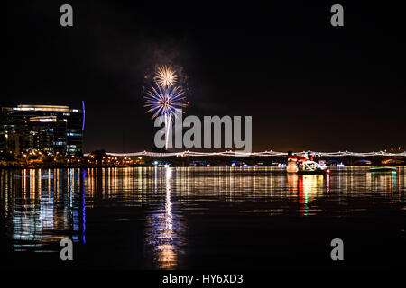 Feuer arbeitet @ Tempe Town Lake Tempe, Arizona Stockfoto