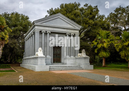 PALO ALTO, USA – 11. Januar 2017: Leland Stanford Familienmausoleum bei Stanford University Campus - Palo Alto, Kalifornien, USA Stockfoto