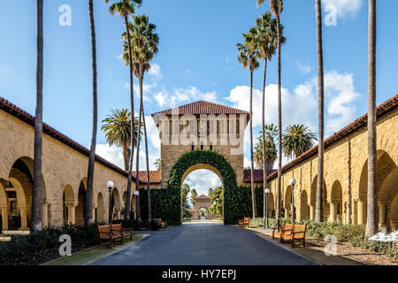 Tor zu den wichtigsten Quad an der Stanford Universität - Palo Alto, Kalifornien, USA Stockfoto