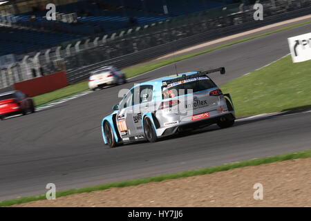 Tag des Rennens für den Hankook 24H Tourenwagen Ausdauer in Silverstone Stockfoto