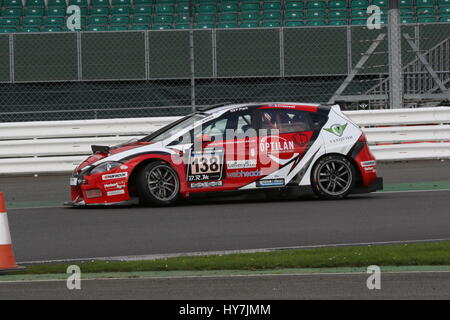 Tag des Rennens für den Hankook 24H Tourenwagen Ausdauer in Silverstone Stockfoto