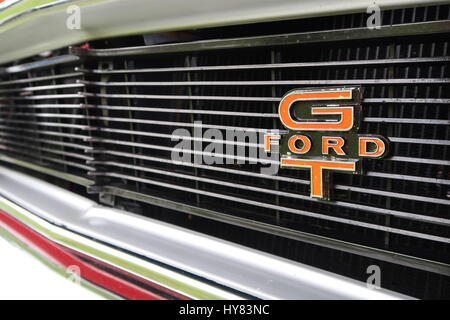 Australische Ford GT Falcon Frontgrill und Abzeichen Stockfoto