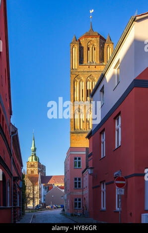 Blick auf St. Jakobs Kirche und St. Nicholas' Church, Hansestadt Stralsund, Mecklenburg-Vorpommern, Deutschland. Stockfoto