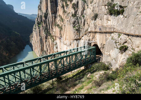 "El Caminito del Rey" (King es wenig Pfad), weltweit die meisten gefährlichen Fußweg wiedereröffnet im Mai 2015. Ardales (Málaga), Spanien. Stockfoto