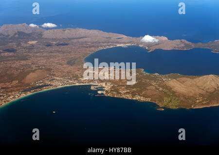 Luftaufnahme des Hafens von Alcudia, Mallorca, Balearen. Stockfoto