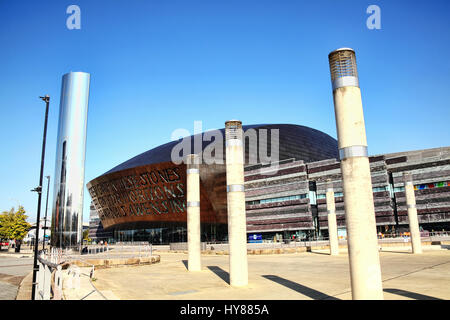 Cardiff, Wales, UK, 14. September 2016: The Wales Millennium Centre in Roald Dahl Plass ist ein Kulturzentrum für Oper, Ballett, Tanz Stockfoto