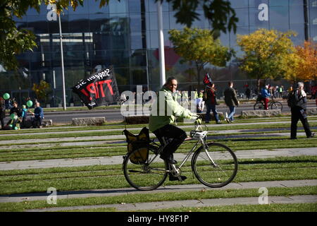 Berlin, Deutschland, 10. Oktober 2015: Protestmarsch gegen TTIP und CETA. Stockfoto