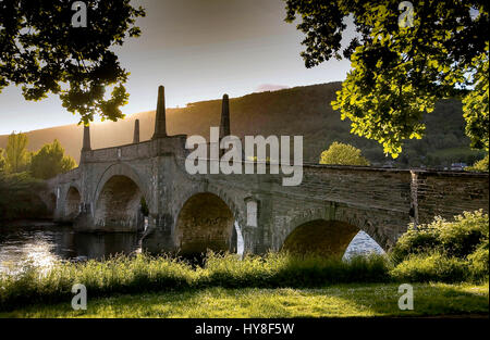 Das berühmte Lt.General Wade Brücke über den Fluss Tay bei Aberfeldy in Perthshire, Schottland. Die Brücke wurde im Jahre 1773 errichtet. Wade militärische Georgisch Stockfoto