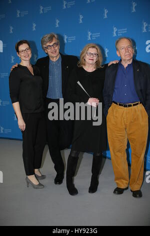 Berlin, Deutschland, 12. Februar 2015: Wim Wenders nimmt an den Fototermin für seine Berlinale Hommage. Stockfoto