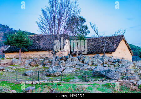 Zentrum zur Deutung. Castro von El Raso ist eine Siedlung Vetón liegt in der Gemeinde von Candeleda in die Eisenzeit datiert. El Raso, Candeleda, Stockfoto