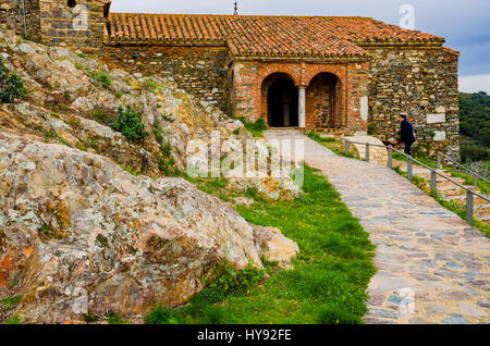 Die Almonaster la Real-Moschee war ein islamischer Oratorium, während das Kalifat von Córdoba zwischen dem 9. und 10. Jahrhundert, im Inneren Almonaster Cast gebaut Stockfoto