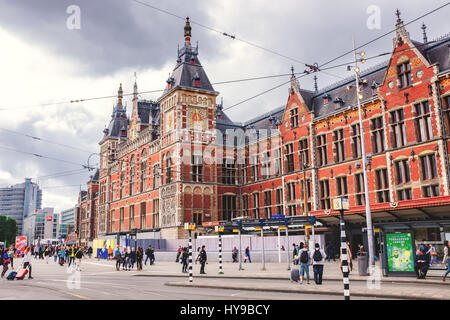 der Hauptbahnhof von Amsterdam. die älteste Station in den Niederlanden. Stockfoto