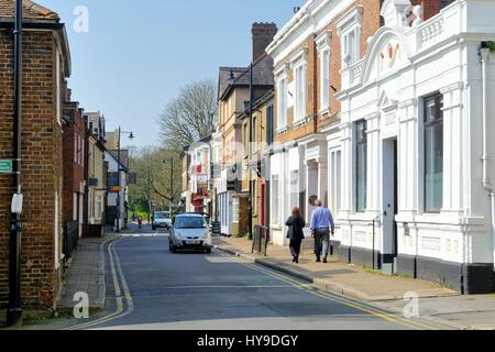 Häuser am unteren Themse Straße Sunbury auf Themse Surrey UK Stockfoto