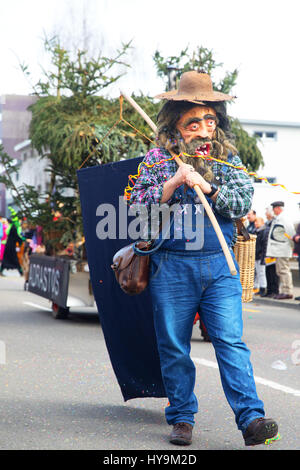 Traditionelle Karnevalsumzug Karneval Masken in Luzern, Schweiz. Stockfoto