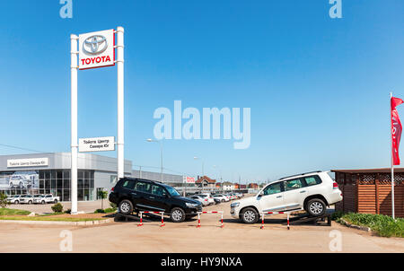 SAMARA, Russland - 29. Mai 2016: Büro des offiziellen Händler Toyota in sonnigen Sommertag. Toyota Motor Corporation ist ein japanischer Automobil-Hersteller Stockfoto