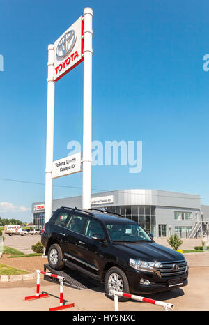 SAMARA, Russland - 29. Mai 2016: Büro des offiziellen Händler Toyota in sonnigen Sommertag. Toyota Motor Corporation ist ein japanischer Automobil-Hersteller Stockfoto