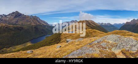 Panoramablick auf Berge am Routeburn Track, Fjordland, Neuseeland Stockfoto