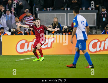 USA. 24. März 2017. Mittelfeldspieler Christian Pulisic in Aktion während der FIFA WM-Qualifikation-Spiel zwischen den USA und Honduras Avaya-Stadion in San Jose, Kalifornien. Der USA besiegt Honduras 6-0. Damon Tarver/Cal Sport Media/Alamy Live-Nachrichten Stockfoto