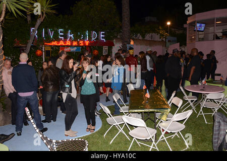 Detroit, Michigan, USA. 1. April 2017. Party Atmosphäre Allee Willis' Detroit' profitiert der Mosaik Jugend Theater Detroit feiert 25 Jahre Exzellenz. Bildnachweis: Der Foto Zugang/Alamy Live-Nachrichten Stockfoto