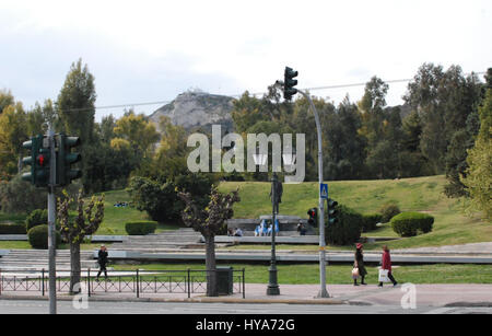 Die "Parko Eleftherias" (lit.) Freedom Park), Athen Gemeinde Arts Center Museum von Anti-diktatorischen und demokratischen Widerstand und das National Museum of Modern Art in der Innenstadt von Athen, Griechenland, 3. April 2017, sind Bestandteil der internationalen Kunstausstellung "Documenta 14', die zuerst in Athen, Griechenland ab dem 8. April bis 16 Juli und dann in Kassel, Deutschland vom 10. Juni bis zum 17. September 2017 stattfinden wird. Foto: Alexia Angelopoulou/dpa Stockfoto