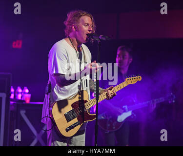 Fort Lauderdale, FL, USA. 2. April 2017. Wir Könige führt auf Revolution am 2. April 2017 in Fort Lauderdale, Florida. Bildnachweis: Mpi04/Medien Punch/Alamy Live-Nachrichten Stockfoto