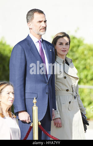 Madrid, Madrid, Spanien. 3. April 2017. König Felipe VI. von Spanien, Königin Letizia von Spanien reiste zu einem offiziellen Besuch nach Japan an Adolfo Suarez Madrid Barajas Flughafen am 3. April 2017 in Madrid, Spanien-Credit: Jack Abuin/ZUMA Draht/Alamy Live News Stockfoto