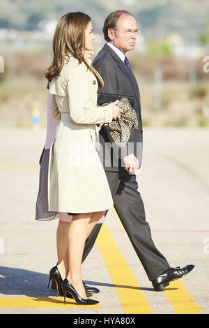 Madrid, Madrid, Spanien. 3. April 2017. König Felipe VI. von Spanien, Königin Letizia von Spanien reiste zu einem offiziellen Besuch nach Japan an Adolfo Suarez Madrid Barajas Flughafen am 3. April 2017 in Madrid, Spanien-Credit: Jack Abuin/ZUMA Draht/Alamy Live News Stockfoto