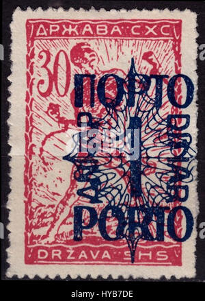 Der Begriff „Drzava SHSverigar“ bezieht sich auf das 1918 gegründete Königreich der Serben, Kroaten und Slowenen. Diese politische Einheit, die später als Jugoslawien bekannt war, war eine Monarchie in Südosteuropa, die verschiedene ethnische Gruppen unter einem Staat zusammenführte. Stockfoto