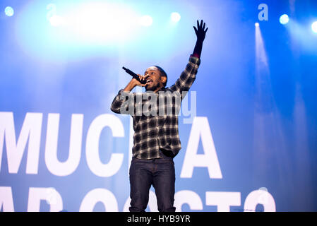 BENICASSIM, Spanien - 17 JUL: Kendrick Lamar (Hip-Hop-Musikerin) führt im Konzert beim FIB Festival am 17. Juli 2016 in Benicassim, Spanien. Stockfoto