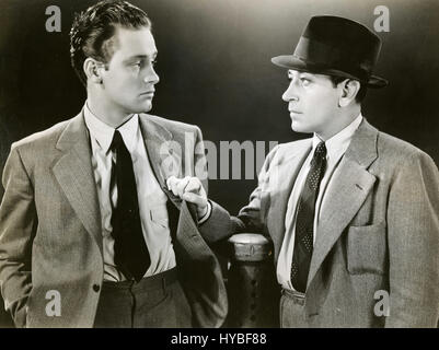 Amerikanische Schauspieler George Raft und William Holden in dem Film "Invisible Stripes", USA 1939