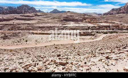Reisen Sie nach Nahost Land Jordanien - Blick auf Petra Stadt mit Kolonnade Straße im winter Stockfoto