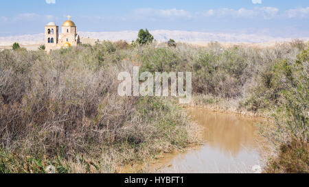 Reisen Sie nach Nahost Land Jordanien - Jordan und griechische orthodoxe Kirche von Johannes dem Täufer im Heiligen Land in der Nähe von Taufe Ort Bethanien werden Stockfoto