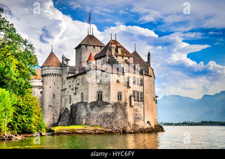 Das Schloss Chillon, Schweiz. Montreux, See Genf, eines der meistbesuchten Burg in der Schweiz, zieht jedes Jahr mehr als 300.000 Besucher. Stockfoto