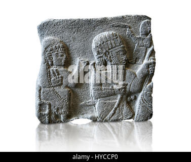 Fragment einer Stele Darstellung einer sitzenden Frau und ein Reiter auf einem Pferd. Neo Syro Hittite, Basalt 8. Jh.V.Chr. Pergamon-Museum, Berlin Inv keine VA15208 Stockfoto