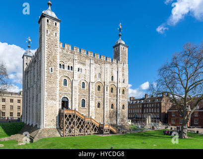Tower of London. Der weiße Turm, eine mittelalterliche Burg ursprünglich gebaut von Wilhelm den Eroberer in der frühen 1080s, Tower of London, London, England, UK Stockfoto