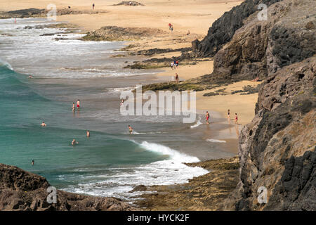 Playas de Papagayo Bei Playa Blanca, Insel Lanzarote, Kanarische Inseln, Spanien |  Playas de Papagayo in der Nähe von Playa Blanca, Lanzarote, Kanarische Inseln, Stockfoto