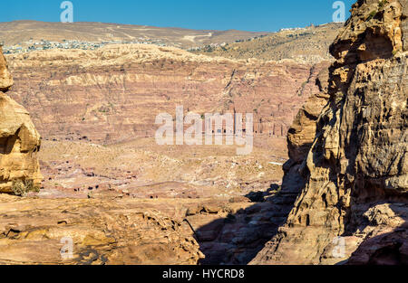 Wadi Jeihoon, der Weg zum Kloster El Deir bei Petra Stockfoto