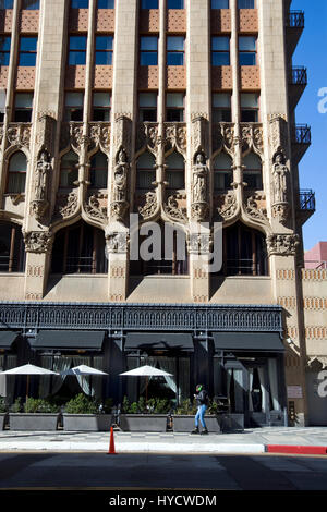 Vordere Außenansicht des Ace Hotel am Broadway in Downtown Los Angeles, Kalifornien Stockfoto