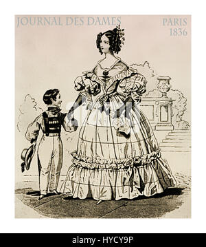 Französisch-1836 Mode gekleidet schicke junge Dame mit Spitzen, Rüschen und Frisur, die zu Fuß in den Park zusammen mit ihrem wenig elegante junge Stockfoto