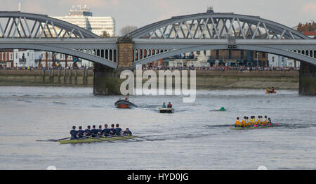 2. April 2017. Die 2017 Mens Reserve Boat Race, ISIS Goldie Race.  Bildnachweis: Malcolm Park/Alamy. Stockfoto