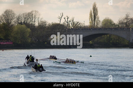 2. April 2017. Die 2017 Mens Reserve Boat Race, ISIS Goldie Race.  Bildnachweis: Malcolm Park/Alamy. Stockfoto