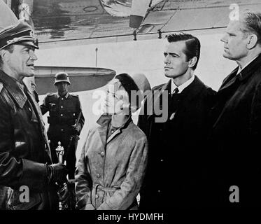 Ich beschäftige mich in Gefahr, USA 1966, Regie: Walter Grauman, Monia: Christine Carere, Robert Goulet Stockfoto